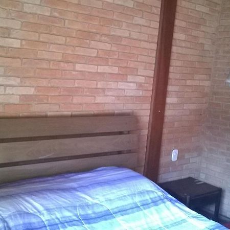 Villa Valentina Chales Com Lareira E Churrasqueira Campos do Jordao Room photo