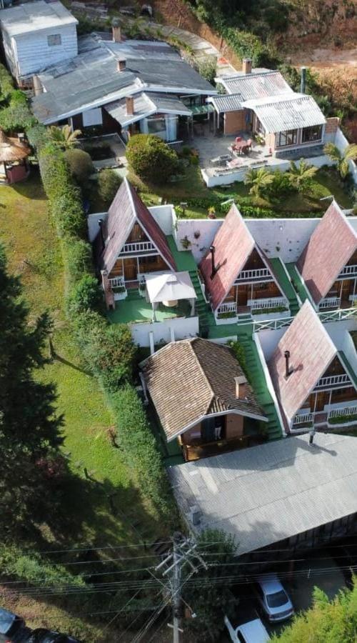 Villa Valentina Chales Com Lareira E Churrasqueira Campos do Jordao Exterior photo